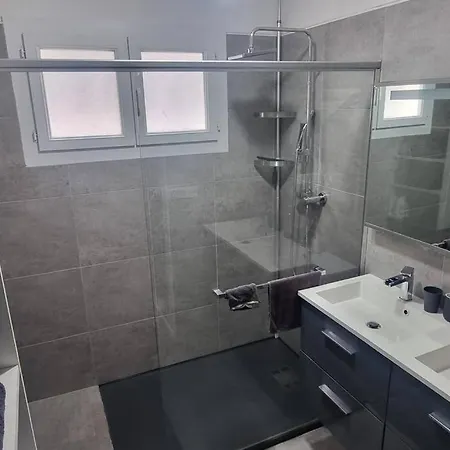 Proche Bastia Avec Grand Parking Appartement *